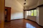 4 Bed Townhouse with En Suite in Westlands Area - 15