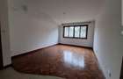 6 Bed Townhouse with En Suite in Lavington - 8