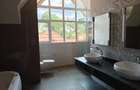 5 Bed House with En Suite in Runda - 8