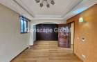 5 Bed Townhouse with En Suite in Lavington - 2
