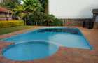 5 Bed Townhouse with En Suite in Brookside - 20