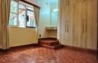 5 Bed House with En Suite at Redhill Road - 13