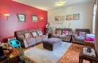 4 Bed House with En Suite in Lavington - 1