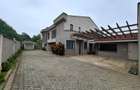 6 Bed Villa with En Suite in Lavington - 4