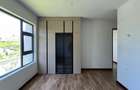 6 Bed Townhouse with En Suite at Lavington Green - 8