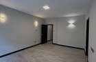 3 Bed Apartment with En Suite at Riverside Drive - 4