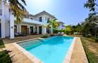 3 Bed Villa with En Suite at Mandharini - 1