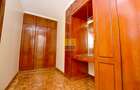 5 Bed Villa with En Suite in Riverside - 16