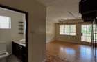 5 Bed Townhouse with En Suite in Lavington - 10