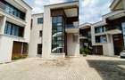 5 Bed Villa with Garden in Lavington - 1