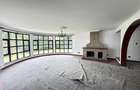 5 Bed House with En Suite at Windsor - 18