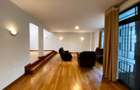5 Bed Townhouse with En Suite in Spring Valley - 8