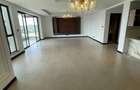 3 Bed Apartment with En Suite in Riverside - 3