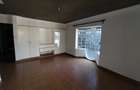 3 Bed Apartment with En Suite in Kilimani - 10