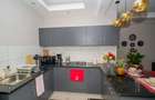 Serviced 2 Bed Apartment with En Suite at 1St Ave - 3