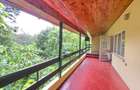 4 Bed House with En Suite in Lavington - 15