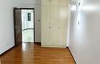 2 Bed Apartment with Gym in Kilimani - 2
