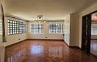 4 Bed House with En Suite in Lavington - 3