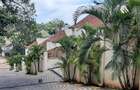 4 Bed Townhouse with En Suite in Westlands Area - 2