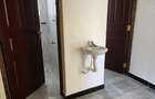4 Bed House with En Suite at Kahuho - 10