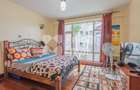 3 Bed Apartment with En Suite at One Riverside Drive - 6