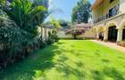 5 Bed Townhouse with En Suite in Lavington - 2