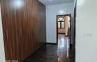 5 Bed Townhouse with En Suite at Lavington Green - 12