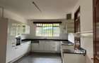 4 Bed Townhouse with En Suite in Rosslyn - 8