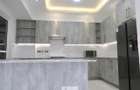 2 Bed Apartment with En Suite in Brookside - 8