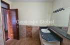 5 Bed House with En Suite in Runda - 12