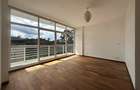 5 Bed Villa with En Suite at Lavington - 7