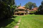 5 Bed Villa with En Suite in Rosslyn - 1