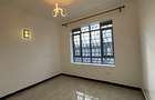 4 Bed House with En Suite in Eastern ByPass - 14