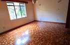 4 Bed Apartment with En Suite at Riverside Drive - 13