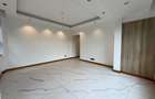 5 Bed Apartment with En Suite in Spring Valley - 9