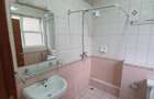 3 Bed Apartment with En Suite in Brookside - 9