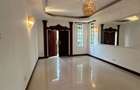 6 Bed Villa with En Suite in Nyari - 5