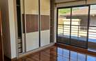 5 Bed Townhouse with En Suite in Lavington - 9