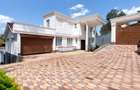 6 Bed House with En Suite in Kitisuru - 1