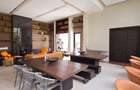 4 Bed House with En Suite at Palm Valley - 18