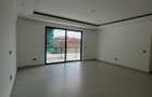 3 Bed Apartment with En Suite in Westlands Area - 3