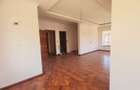 5 Bed Villa with En Suite at Lavington - 4
