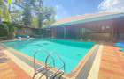 Serviced 2 Bed Apartment with En Suite at Brookside - 9