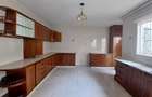 4 Bed Townhouse with En Suite at Lavington - 15