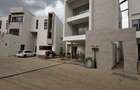 5 Bed Townhouse with En Suite at Lavington Green - 14