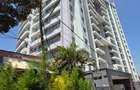 4 Bed Apartment with En Suite at Riverside Drive - 14