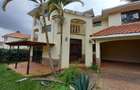 4 Bed Townhouse with En Suite in Spring Valley - 14
