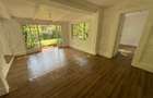1 Bed House with En Suite at Karen - 3