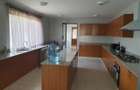 5 Bed House with En Suite in Runda - 10
