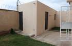 4 Bed House with En Suite at Gateway Mall - 11